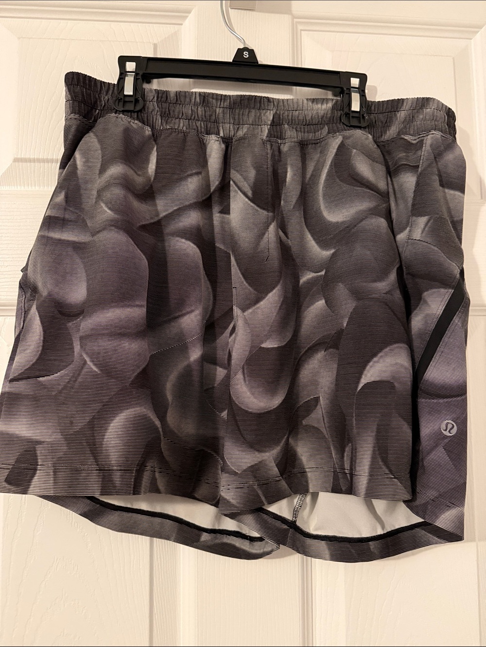 Lululemon Pace Breaker linerless 5” Lunar New Year Black & Gray Shorts